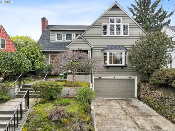 7404 SE Reed College Pl, Portland, OR 97202