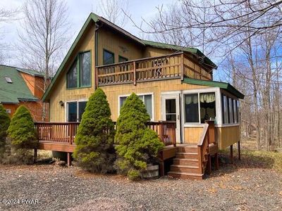 153 Rockway Rd, Lake Ariel, PA, 18436
