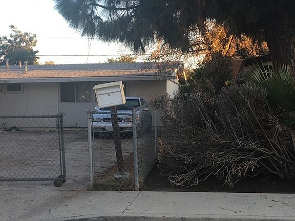 3rd image of 2212 Carlton Ave