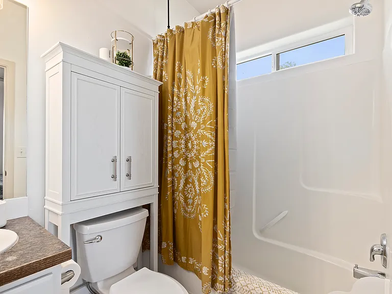 1544 Vista Dr — Photo 10