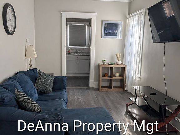2nd image of 10413-10415 Bernard Ave