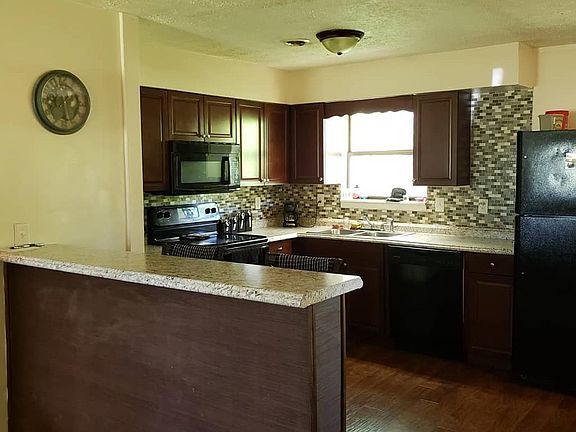 5th image of 1170 Rose Garden Ln