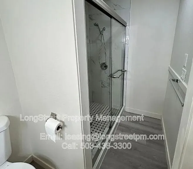 2537 SW Spring Garden St — Photo 9
