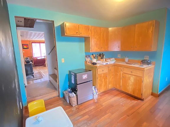5th image of 136 Store Hill Road