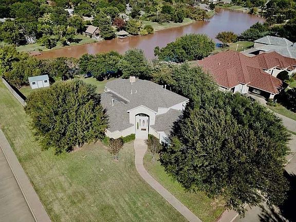 4th image of 1501 Tanglewood Dr
