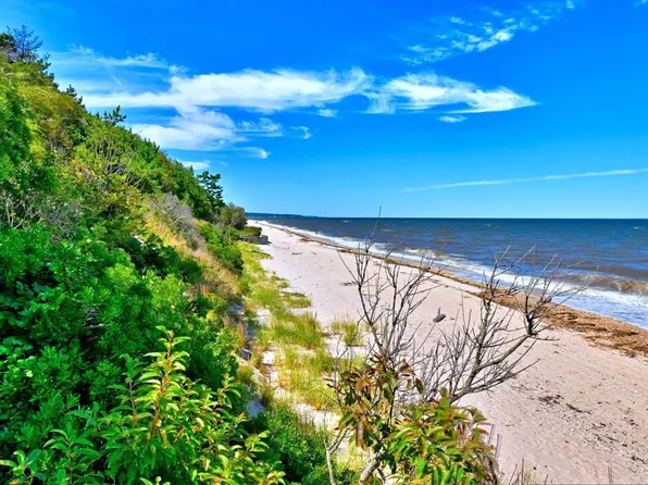 35 Oak Lane, Wading River, NY 11792