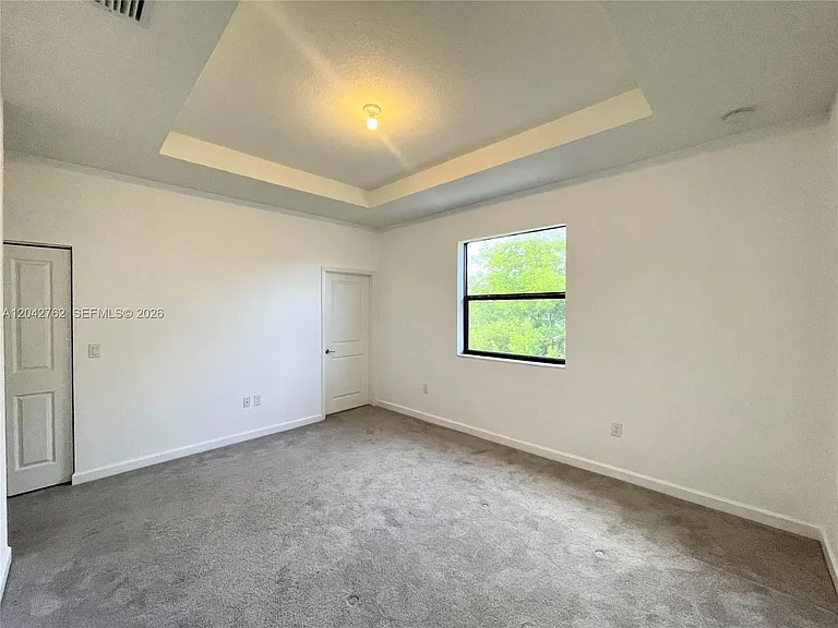 307 NE 208th Ter — Photo 7