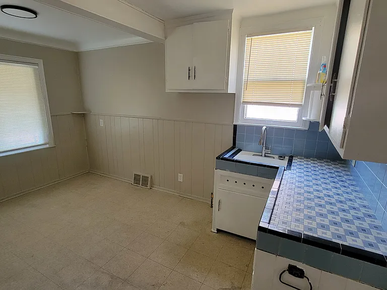20214 Mackay St — Photo 5