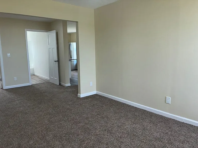 2400 Oberlin Ave — Photo 16