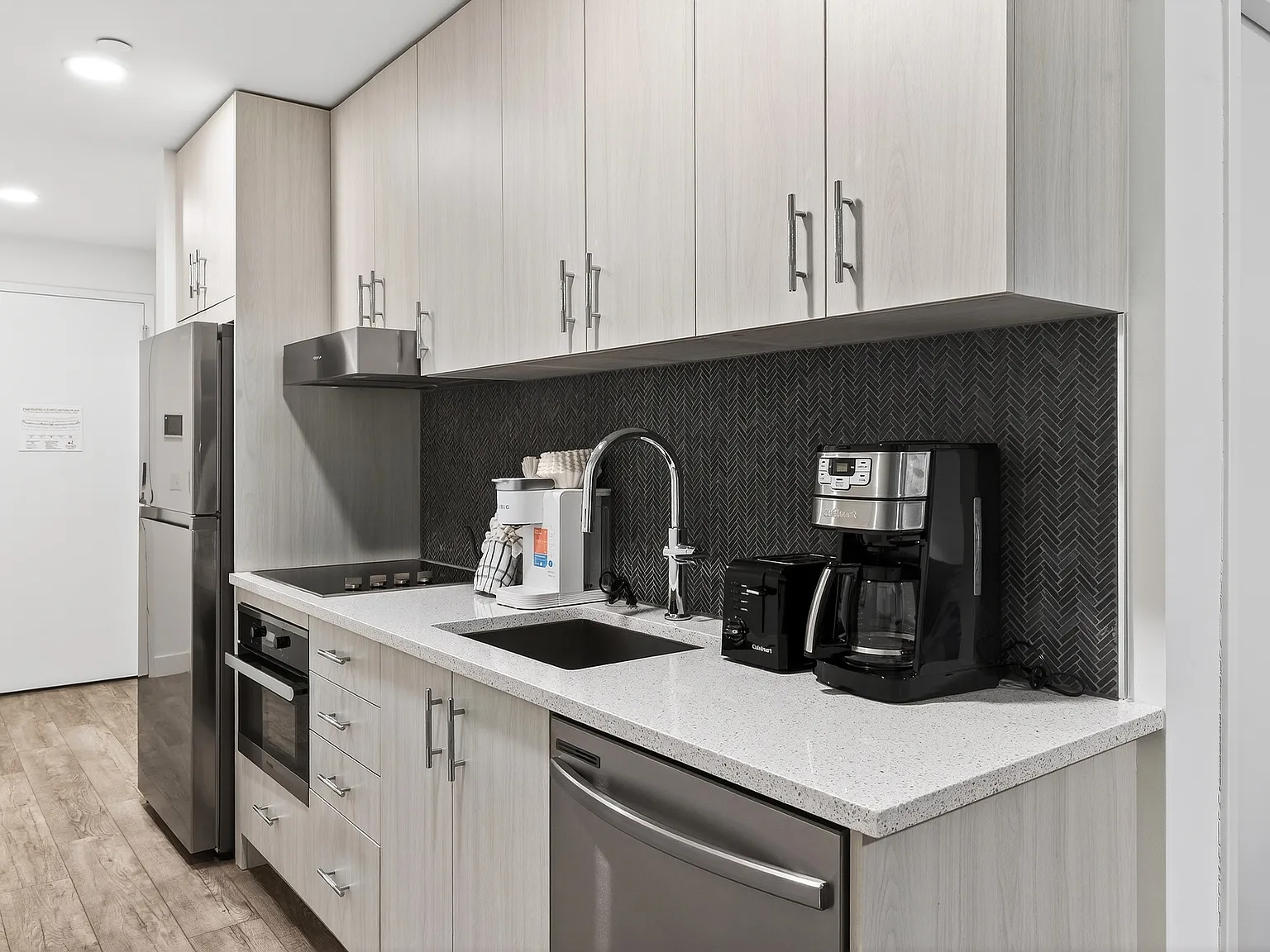 Studio, 447 sqft, $2,000 — Photo 4