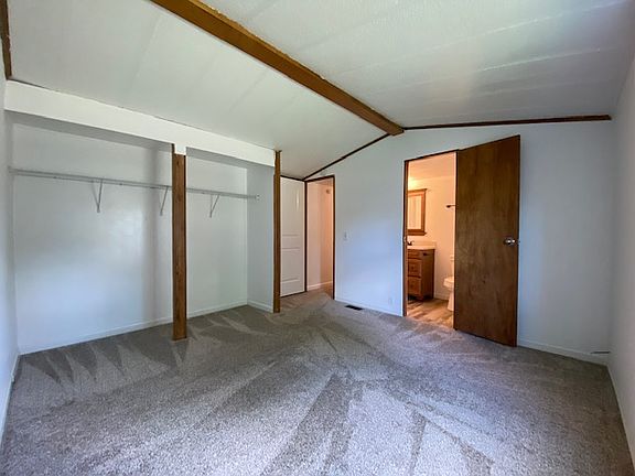 5th image of 903 S Ziegler St