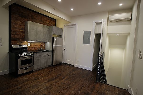 1st image of 2156A Fulton St APT 1A