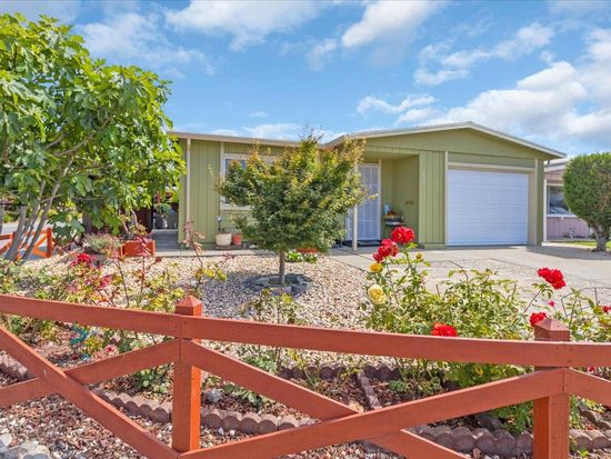 401 Spruce Cir, Watsonville, CA 95076