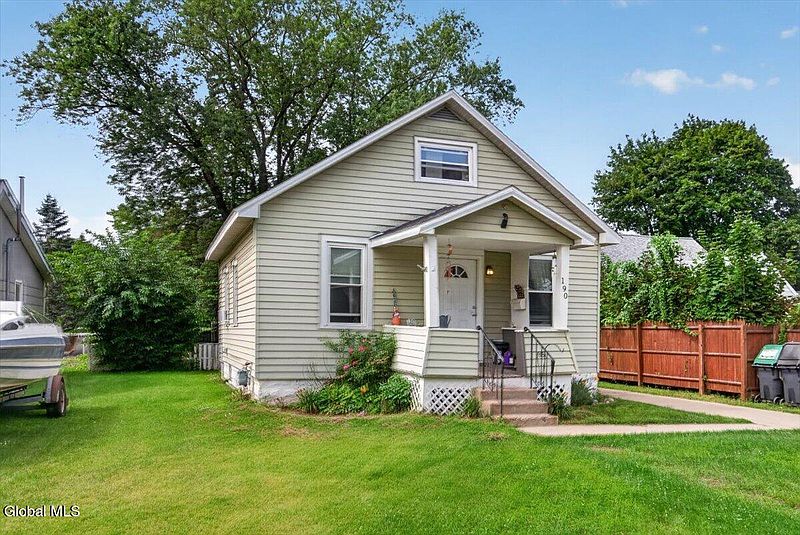 2nd image of 190 Greenlawn Avenue
