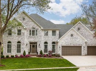 2071 Stonebridge Ct, Wheaton, IL 60189