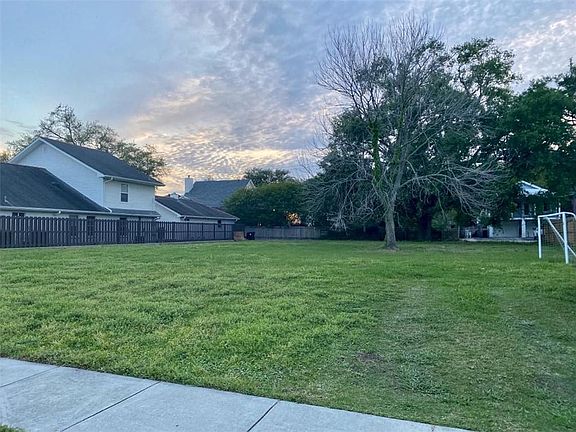 5th image of 6532 Orleans Ave