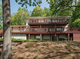 5900 Eshenaur Dr, Harrisburg, PA 17112