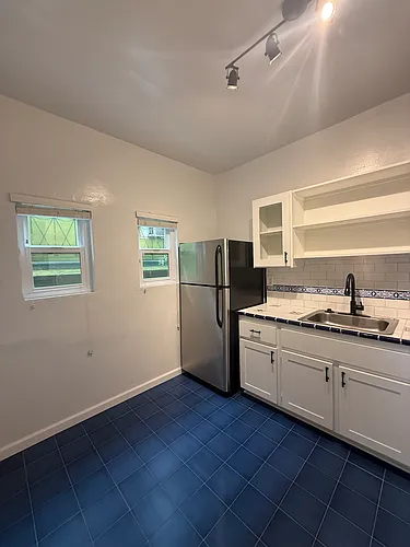 1515 Silver Lake Blvd #1 Photo 1