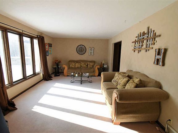 3rd image of 1211 38th St