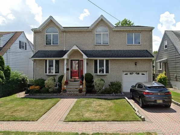 187 Pandolfi Ave, Secaucus, NJ 07094