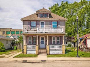 2212 Racine St, Mount Pleasant, WI 53403