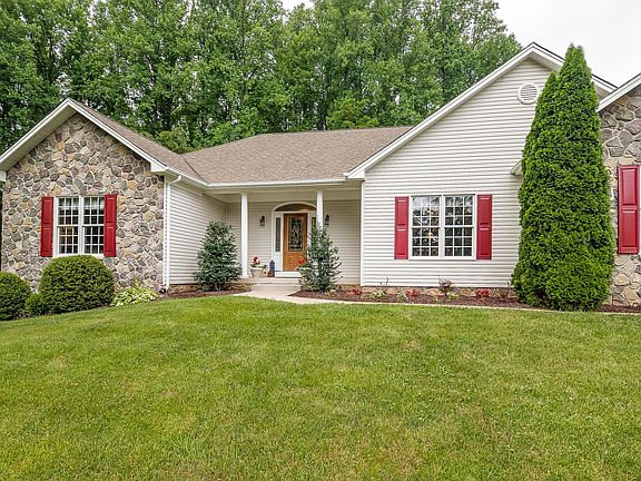 2nd image of 7267 Wildrose Ln