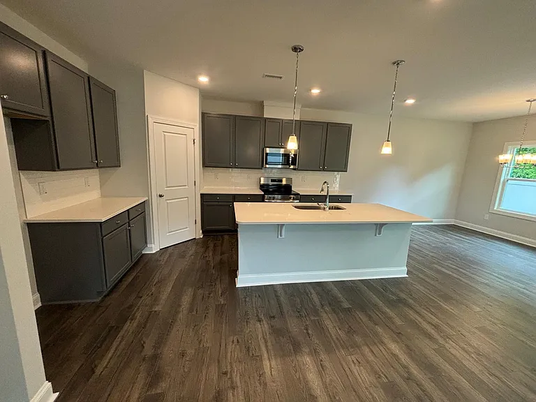 520 Barrington Row Ave — Photo 10