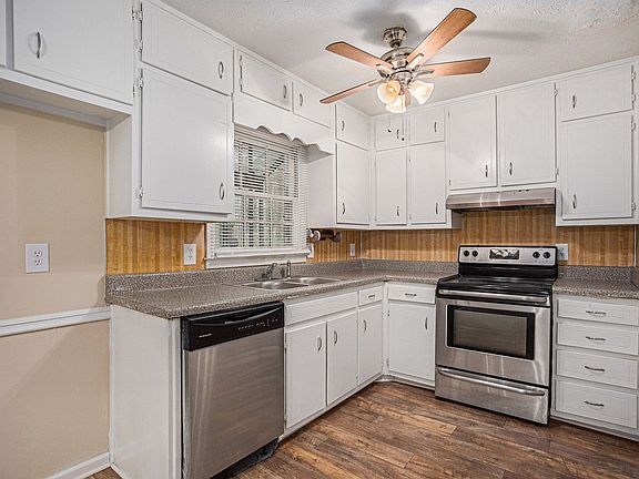 5th image of 6276 Cathedral Ln