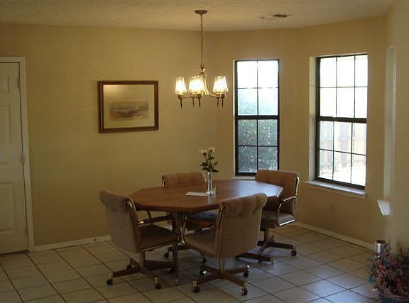 5th image of 1910 W Spanish Oak Dr