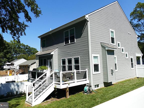 4th image of 1217 Hampton Rd