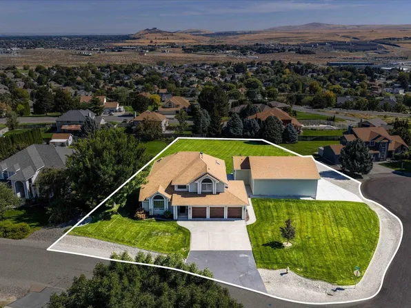 225 Sarah Rd, Kennewick, WA 99338