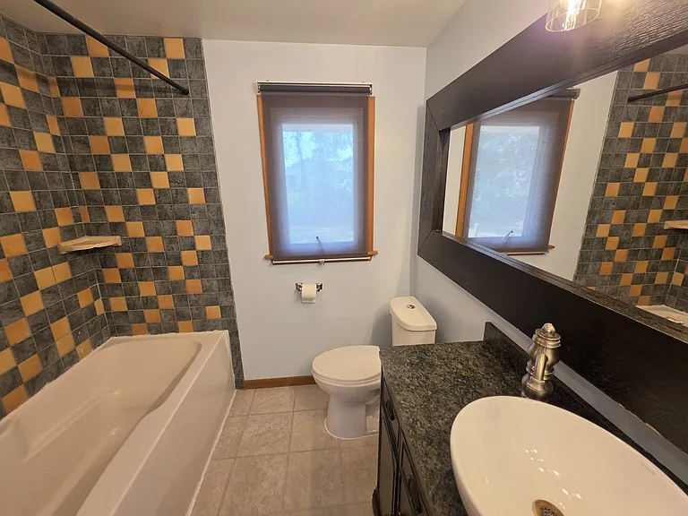 1106 Ardmore St — Photo 22