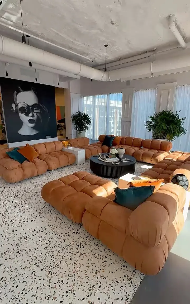 1 bed, 744 sqft, $2,450 — Photo 3