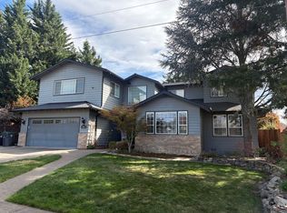 1684 Thrasher Ln, Medford, OR 97504