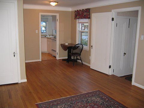 3rd image of 722 N Alexander Ave