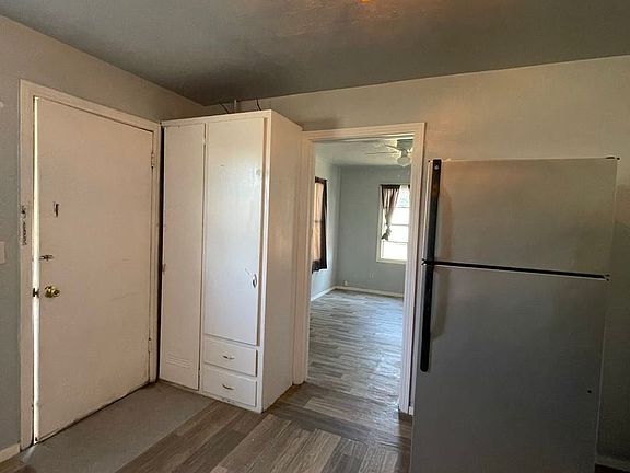 5th image of 1823 Ivy Ave