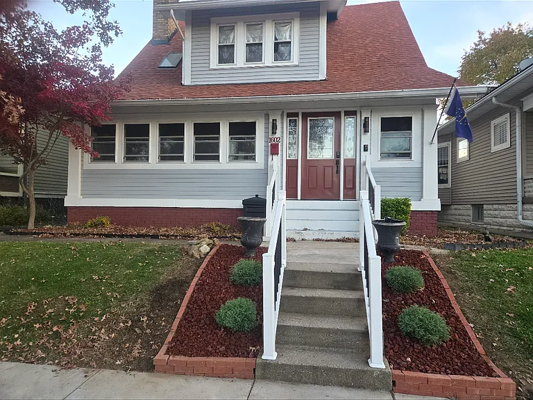 1602 Shelby Pl — Photo 1