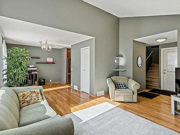 2nd image of 76 Cedardale Cres SW #28