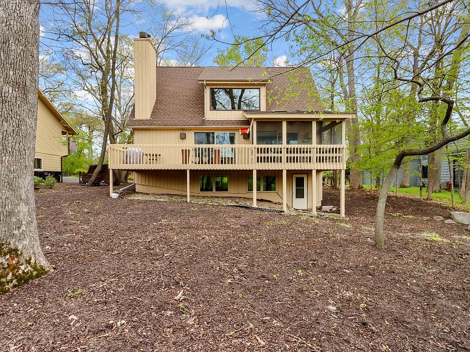 1st image of 152 Saint Andrews TRAIL