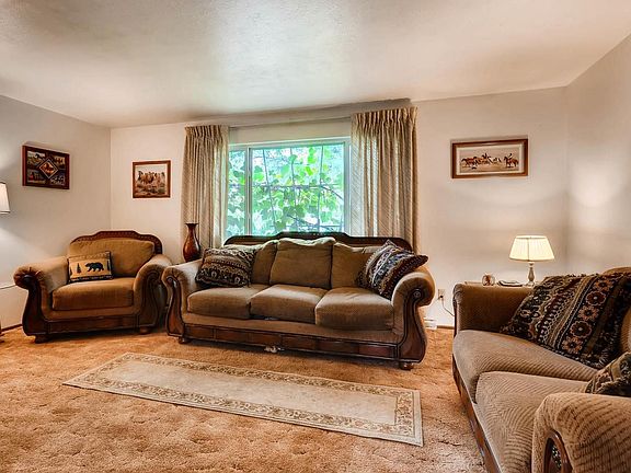 4th image of 574 S Bermont Dr