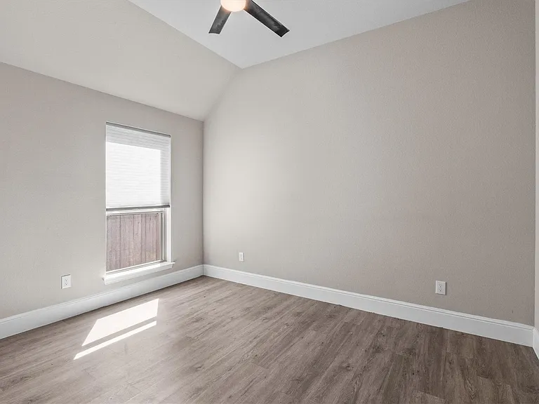 28348 Sterling Oak Dr — Photo 42