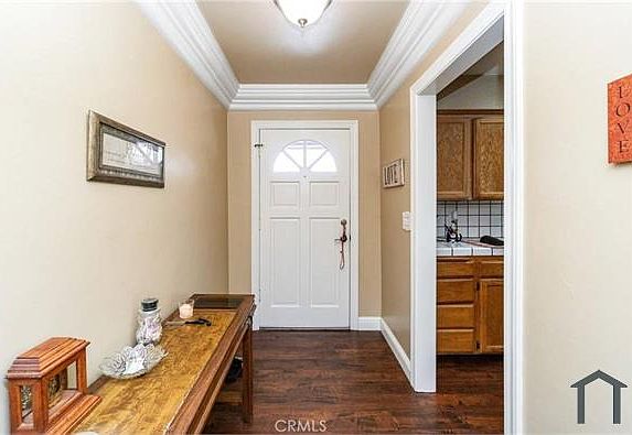 3rd image of 260 W Fremont Ave