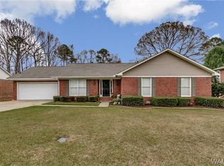 5002 Lakehurst Dr, Northport, AL 35473