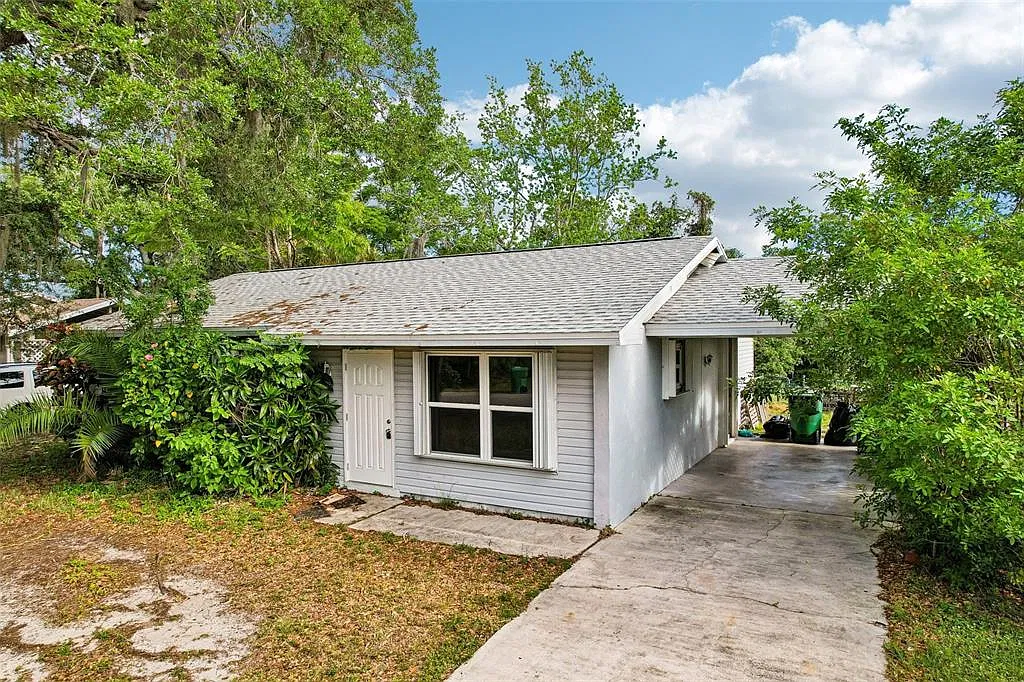 3 bed, 2.0 bath, 1148 sqft, $1,100 — Photo 2