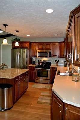 3rd image of 2887 Sherwood Dr