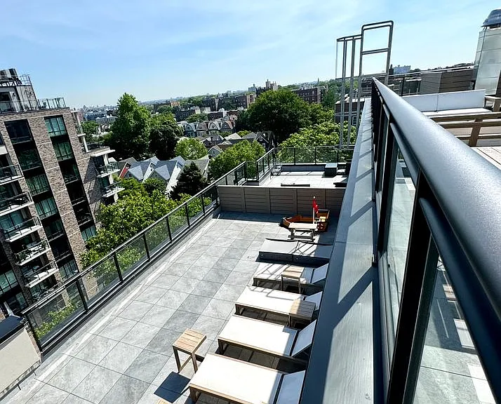 618 Avenue H #2C — Photo 10