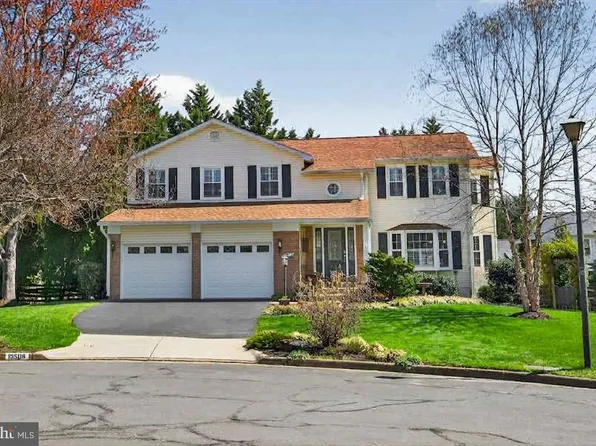 13509 Oak Ivy Ln, Fairfax, VA 22033