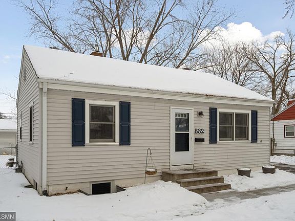 3rd image of 832 Laurel Ave