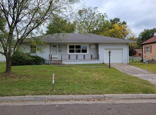 1402 S Quincy Ave, Sedalia, MO 65301