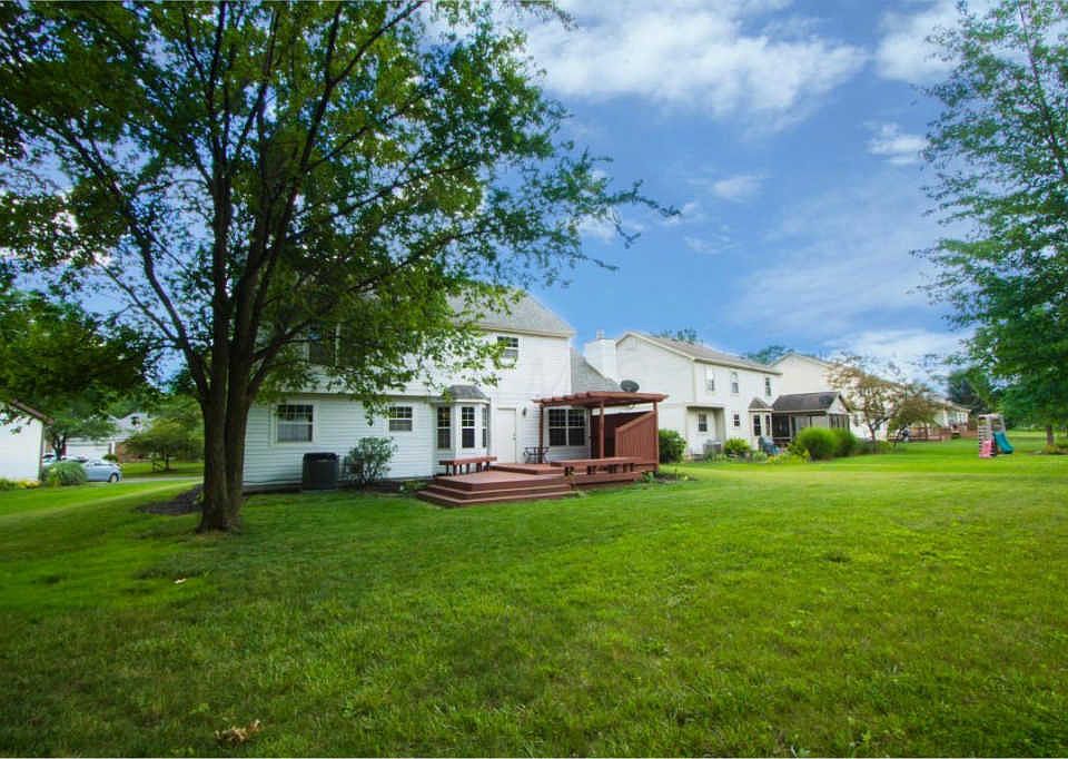 2nd image of 4893 Whisper Cove Ct